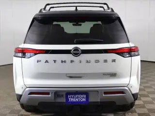 Nissan Pathfinder 2024 AWD Platinum 4p SUV