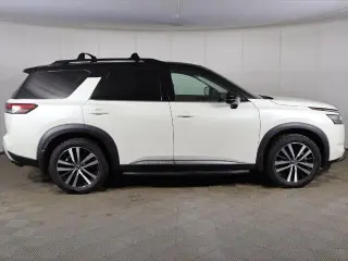 Nissan Pathfinder 2024 AWD Platinum 4p SUV