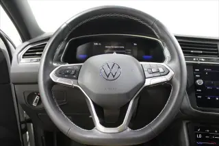 Volkswagen Tiguan 2024 AWD Wolfsburg Edición 4Motion 4p SUV
