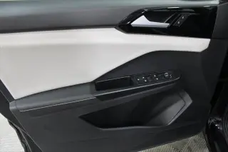 Volkswagen Taos 2025 S 4 SUV