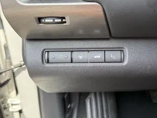 Nissan Pathfinder 2025 4WD Platinum SUV de 4 puertas