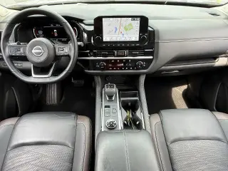 Nissan Pathfinder 2025 4WD Platinum SUV de 4 puertas