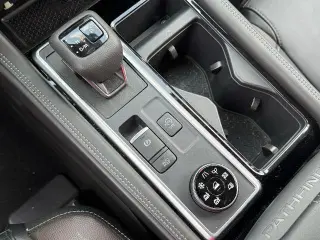Nissan Pathfinder 2025 4WD Platinum SUV de 4 puertas