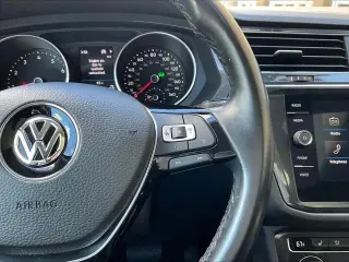 Volkswagen Tiguan 2018 2.0T SEL 4dr SUV