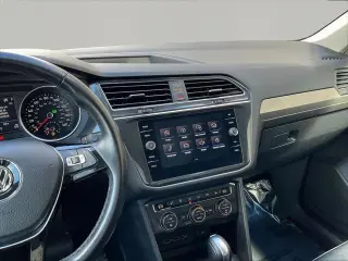 Volkswagen Tiguan 2018 2.0T SEL 4dr SUV