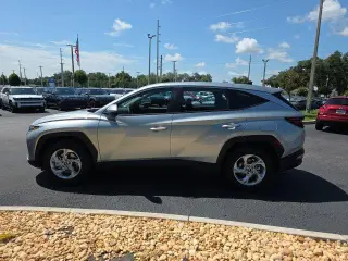 Hyundai TUCSON 2024 SE 4p SUV