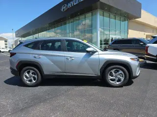 Hyundai TUCSON 2024 SE 4p SUV