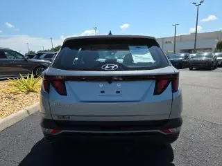 Hyundai TUCSON 2024 SE 4p SUV