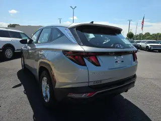 Hyundai TUCSON 2024 SE 4p SUV