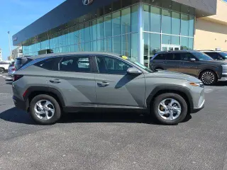 Hyundai TUCSON 2024 SE 4p SUV