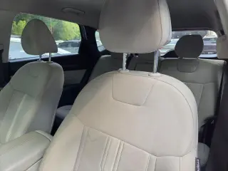 Hyundai TUCSON 2025 SEL 4 puertas SUV con tracción a las cuatro ruedas (AWD)