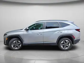 Hyundai TUCSON 2025 SEL 4 puertas SUV con tracción a las cuatro ruedas (AWD)