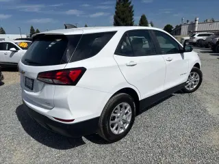 Chevrolet Equinox 2022 4x4 LS 4p SUV con 1PV