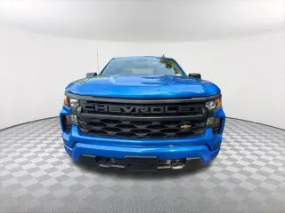Chevrolet Silverado 1500 2025 4x2 Custom 4dr Crew Cab 5.8 ft. CB
