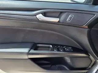 Fusión de Ford Hybrid 2018 SE 4dr Sedán