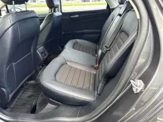 Fusión de Ford Hybrid 2018 SE 4dr Sedán