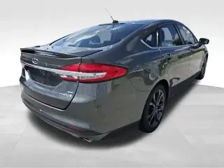Fusión de Ford Hybrid 2018 SE 4dr Sedán