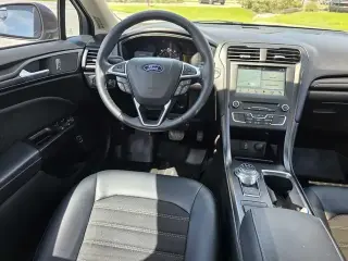 Fusión de Ford Hybrid 2018 SE 4dr Sedán