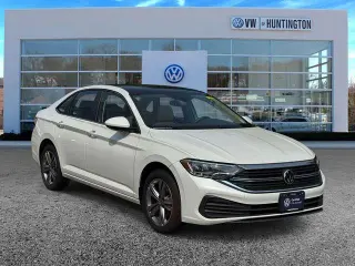 Volkswagen Jetta 2023 SE 4dr Sedán