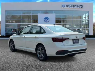 Volkswagen Jetta 2023 SE 4dr Sedán