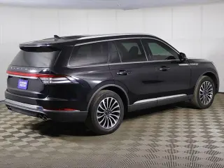 Lincoln Aviator 2023 AWD Reserve 4dr SUV