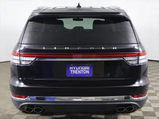 Lincoln Aviator 2023 AWD Reserve 4dr SUV