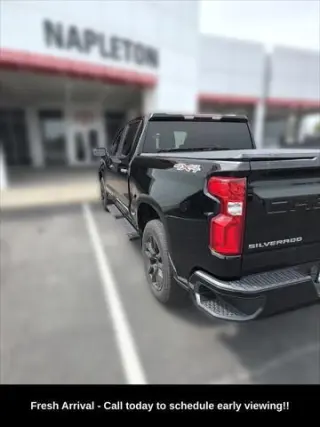 Chevrolet Silverado 1500 2021 4x4 Custom 4dr Crew Cab 5.8 ft. SB
