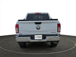 Ram 2500 2021 4x4 Tradesman 4p Cab de Tripulacion 6.3 ft. CA Camioneta