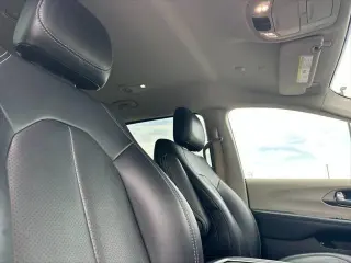 Chrysler Pacifica Plug-In Hybrid 2024 Select 4dr Mini-Van