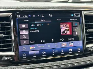 Chrysler Pacifica Plug-In Hybrid 2024 Select 4dr Mini-Van