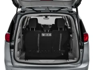 Chrysler Pacifica 2018 Touring Plus 4dr Mini-Van