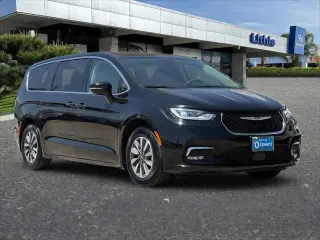 Chrysler Pacifica Plug-In Hybrid 2024 Select 4dr Mini-Van