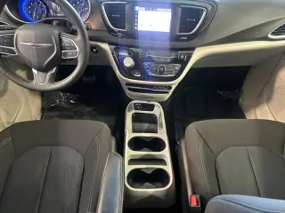 Chrysler Voyager 2022 LX 4dr Mini-Van