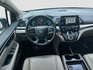 Honda Odyssey 2023 Touring 4p Mini-Van