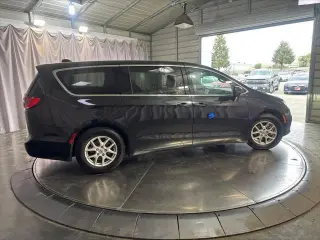 Chrysler Pacifica 2024 Touring L 4dr Mini-Van