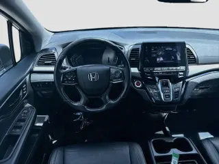 Honda Odyssey 2023 Touring 4p Mini-Van