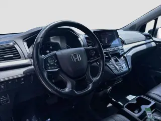 Honda Odyssey 2023 Touring 4p Mini-Van