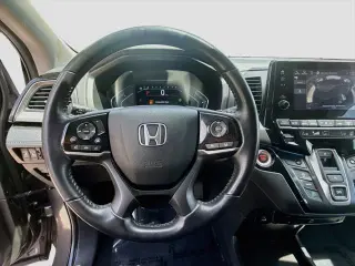 Honda Odyssey 2023 Touring 4p Mini-Van