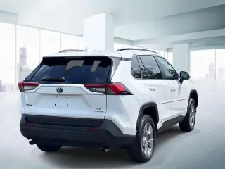 Toyota RAV4 Híbrido 2024 AWD LE 4dr SUV