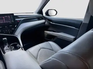 Toyota Camry 2022 SE 4p Sedan