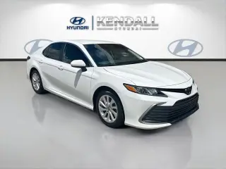 Toyota Camry 2023 LE 4p Sedan