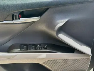 Toyota Camry 2023 LE 4p Sedan