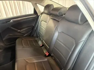 Volkswagen Passat 2018 2.0T SE 4dr Sedan