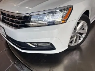 Volkswagen Passat 2018 2.0T SE 4dr Sedan