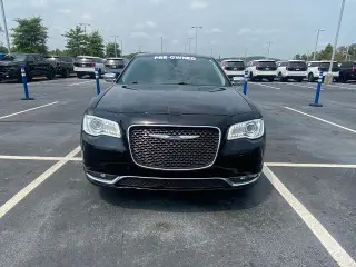 Chrysler 300 2018 AWD Limited 4dr Sedán