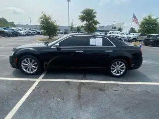 Chrysler 300 2018 AWD Limited 4dr Sedán