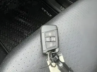 Volkswagen Atlas 2023 AWD V6 SE 4Motion 4dr SUV con Tecnología