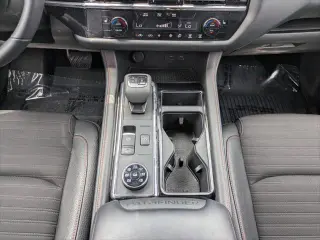Nissan Pathfinder 2024 ATV Rock Creek 4p SUV