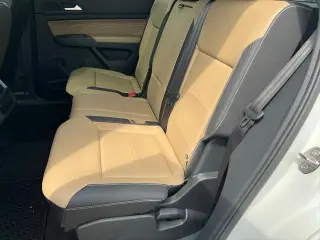 Volkswagen Atlas Cross Sport 2021 V6 SEL R-Line 4dr SUV