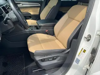 Volkswagen Atlas Cross Sport 2021 V6 SEL R-Line 4dr SUV